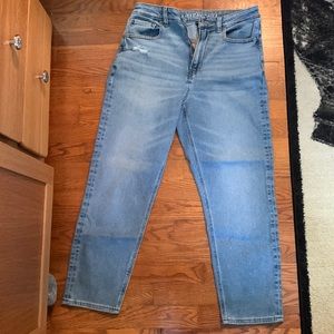 American Eagle mom jeans